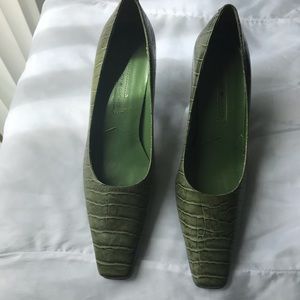 Women’s Shoes